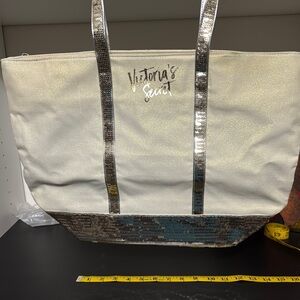 Victoria's Secret Gold  and Cream Tote Bag
Never used